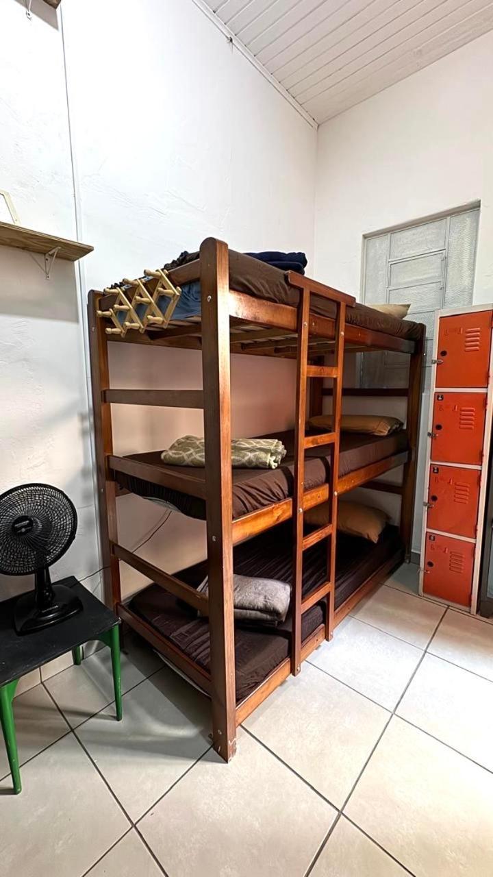 Pinheiros & Food Capsule hotel Sao Paulo